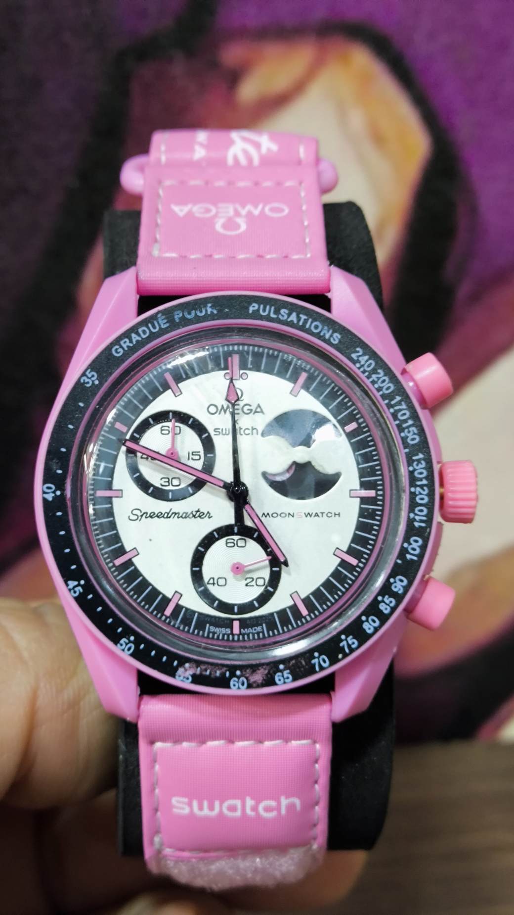 امگاسواچ بندچسبی